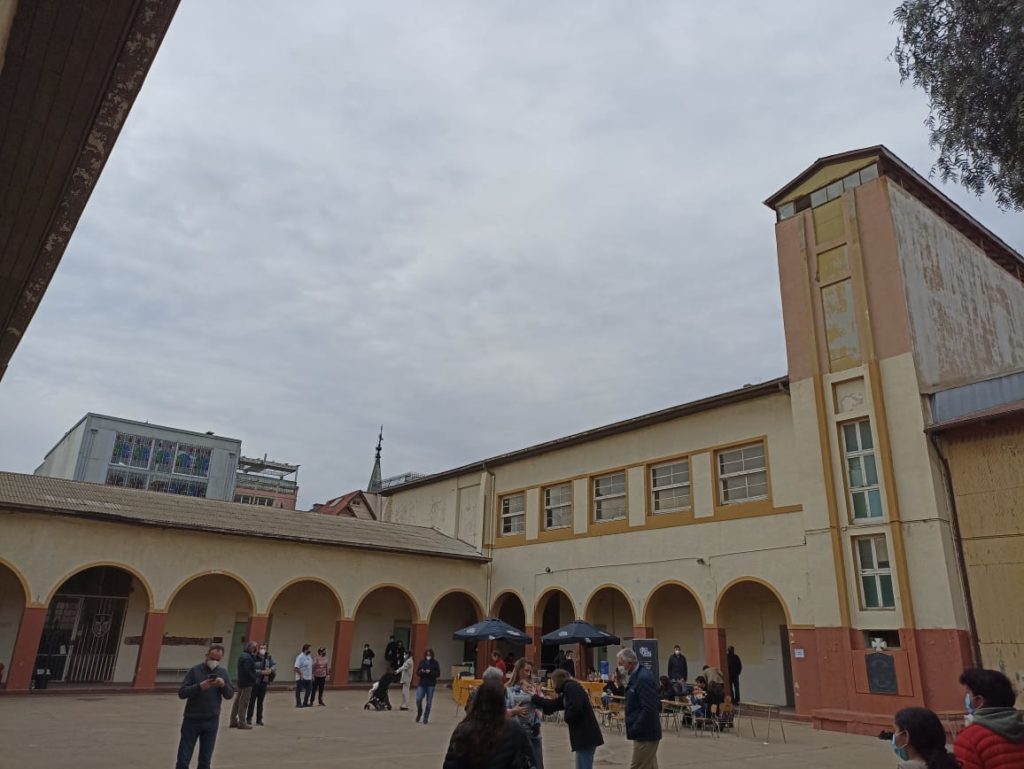 Día de los Patrimonios - ex alumnos y comunidad visitó sede del ex colegio en Valparaíso