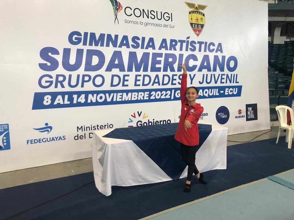 Alumna gimnasta Eloisa Campos obtuvo mejor lugar nacional en el Sudamericano de Ecuador